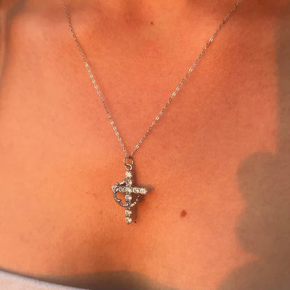 Fe™ - Colgante cruz con corona